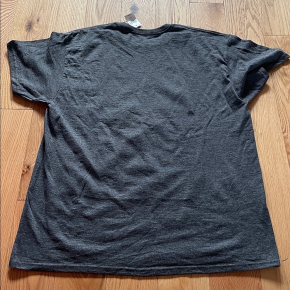 DISNEY || *NEW* Disneyland Shirt Adult Large - Picture 6 of 9